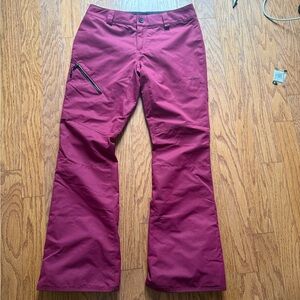 Volcom Hallen Snowboard Pants (H1351909-MAG) in Magenta Pink Size Medium